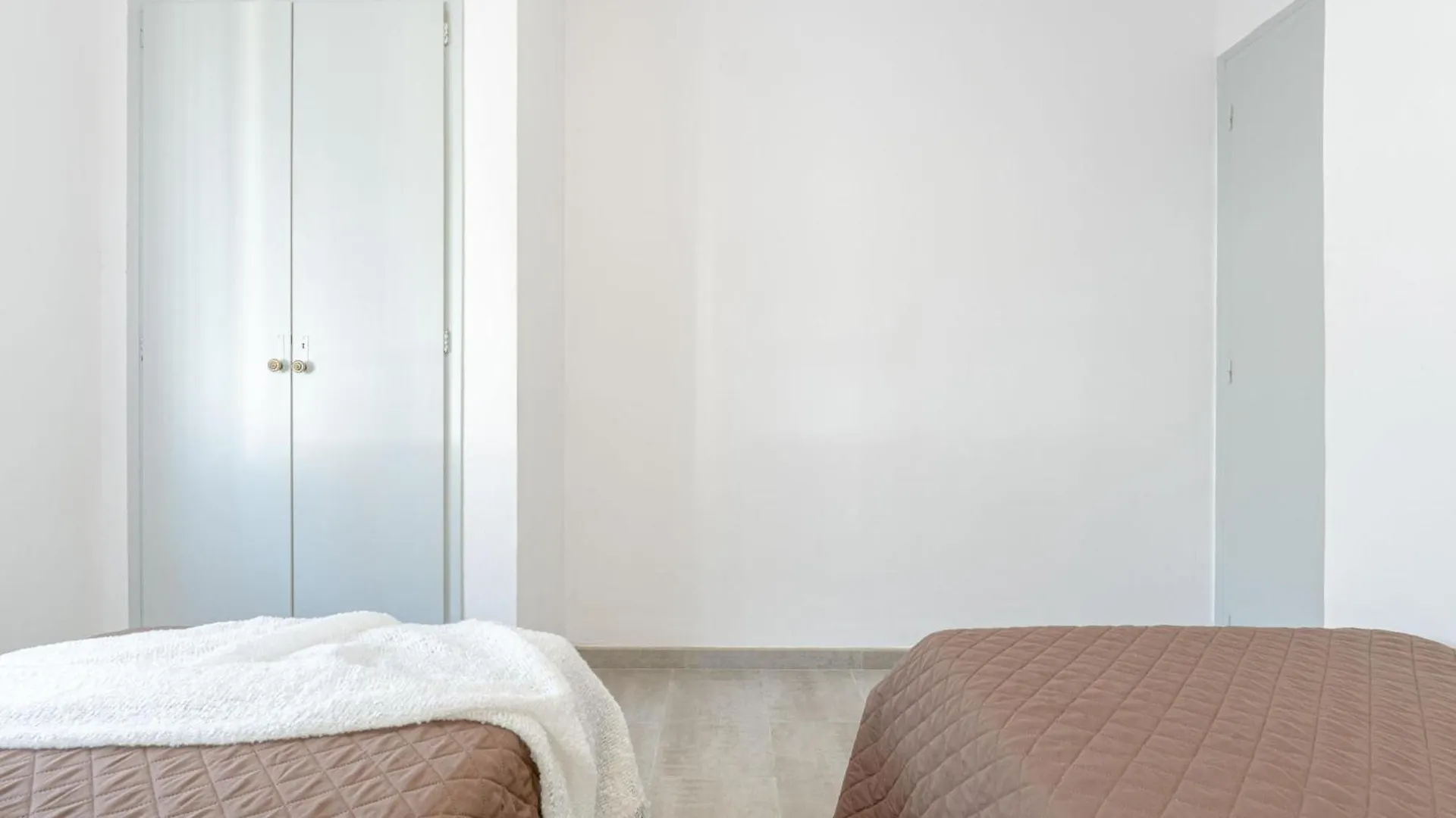 Holiday home Casa Luminosa Con Amplia Terraza En Roses, Cerca De La Playa Y Bien Equipada - Hisp-288-42 Villa Spain